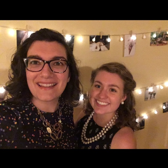 Meet your Posher, Abby - Picture 1 of 1